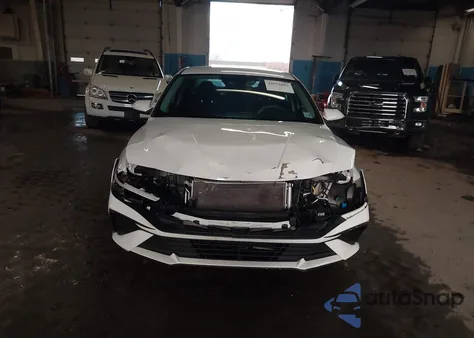 2024 Hyundai Elantra Sel из США, поврежденный, VIN KMHLM4DG8RU641589